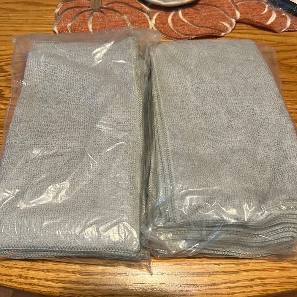 Microfiber car towels. (10 pack)